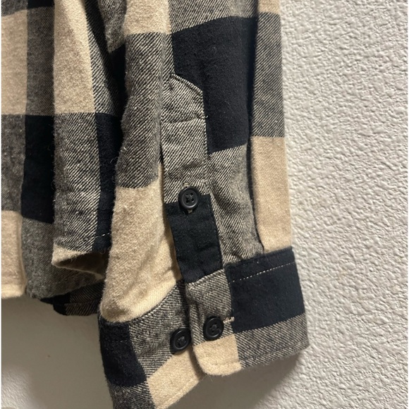 H&M Relaxed Fit Flannel - Picture 5 of 5